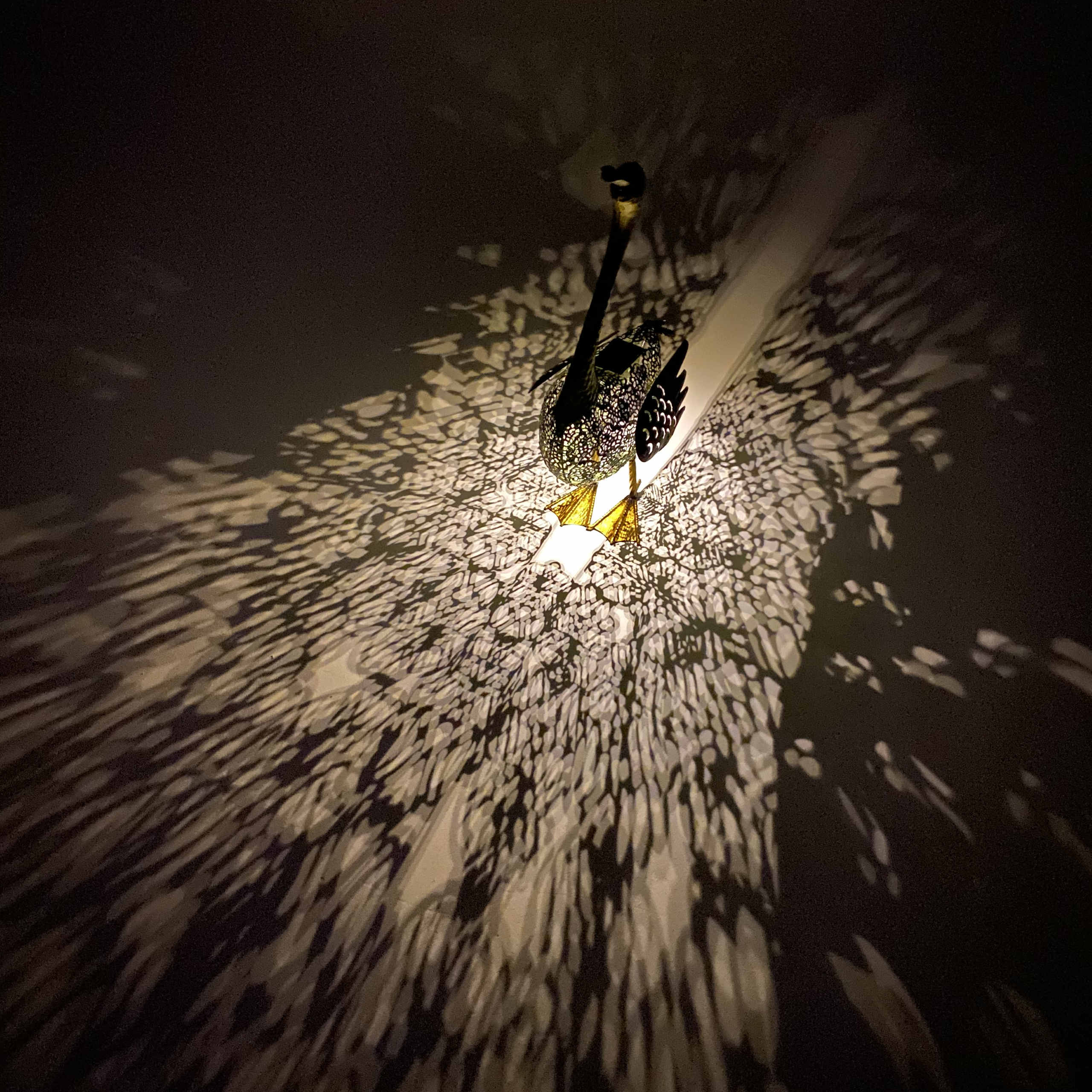 Raburg Deko-Ente HANS in GELB/GOLD/GRÜN - wunderschöne Deko-Figur aus Metall mit 3 LEDs