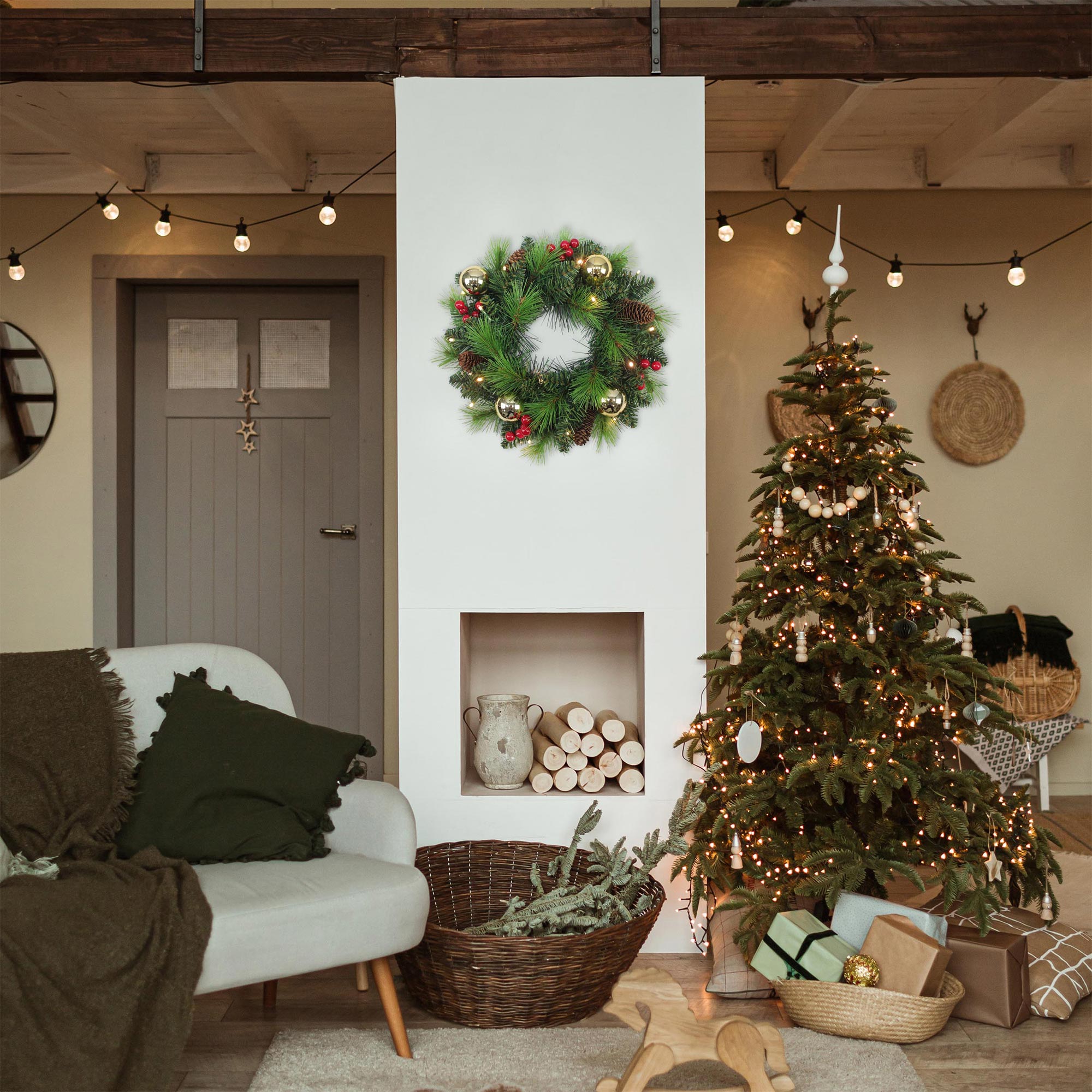 led-weihnachtskranz-noel-mit-goldenen-kugeln -35-cm-weihnachtsdeko-105246-naeve-raburg