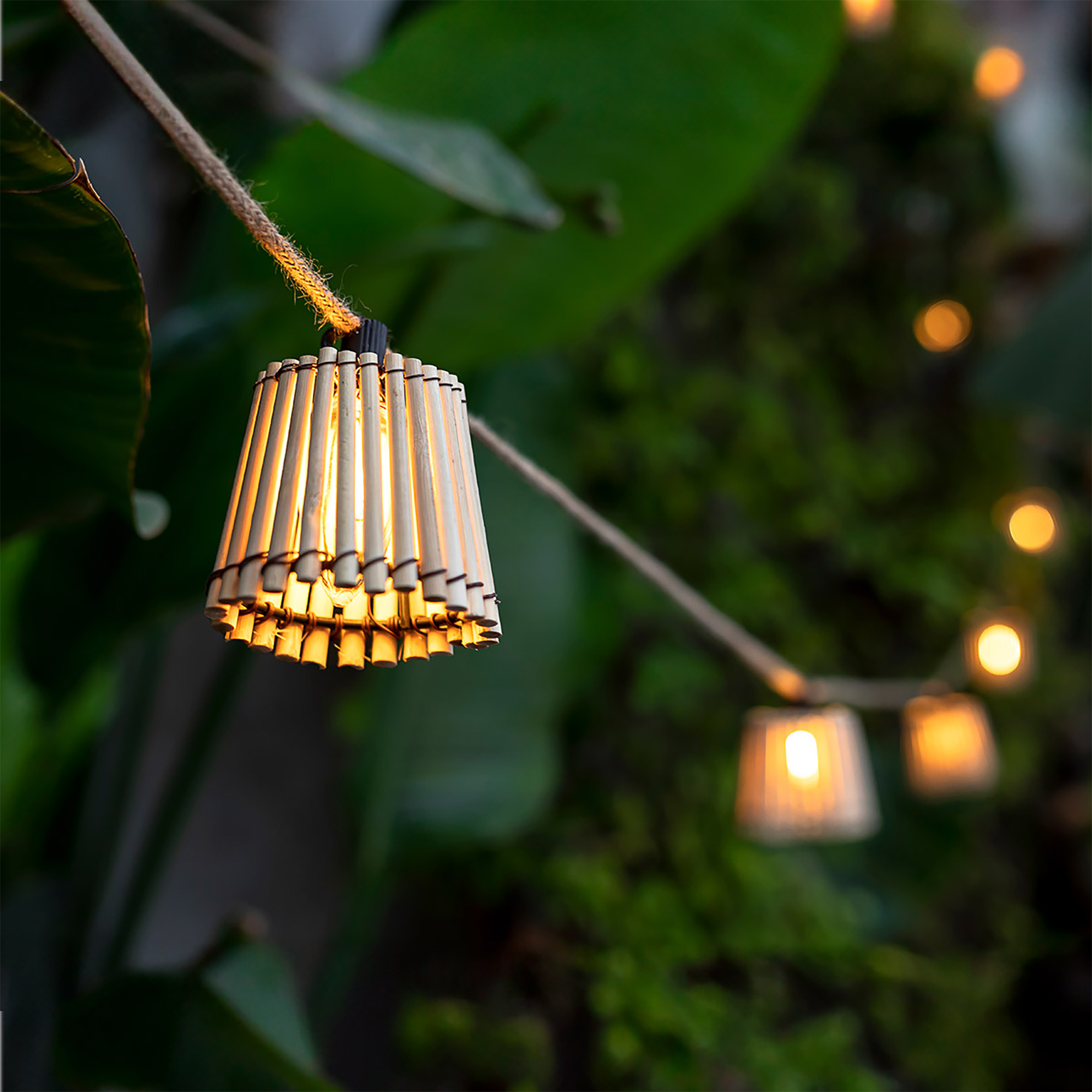 new-garden-led-girlande-okinawa-8m-bambus-jute-natur-licht-warmweiss-105117