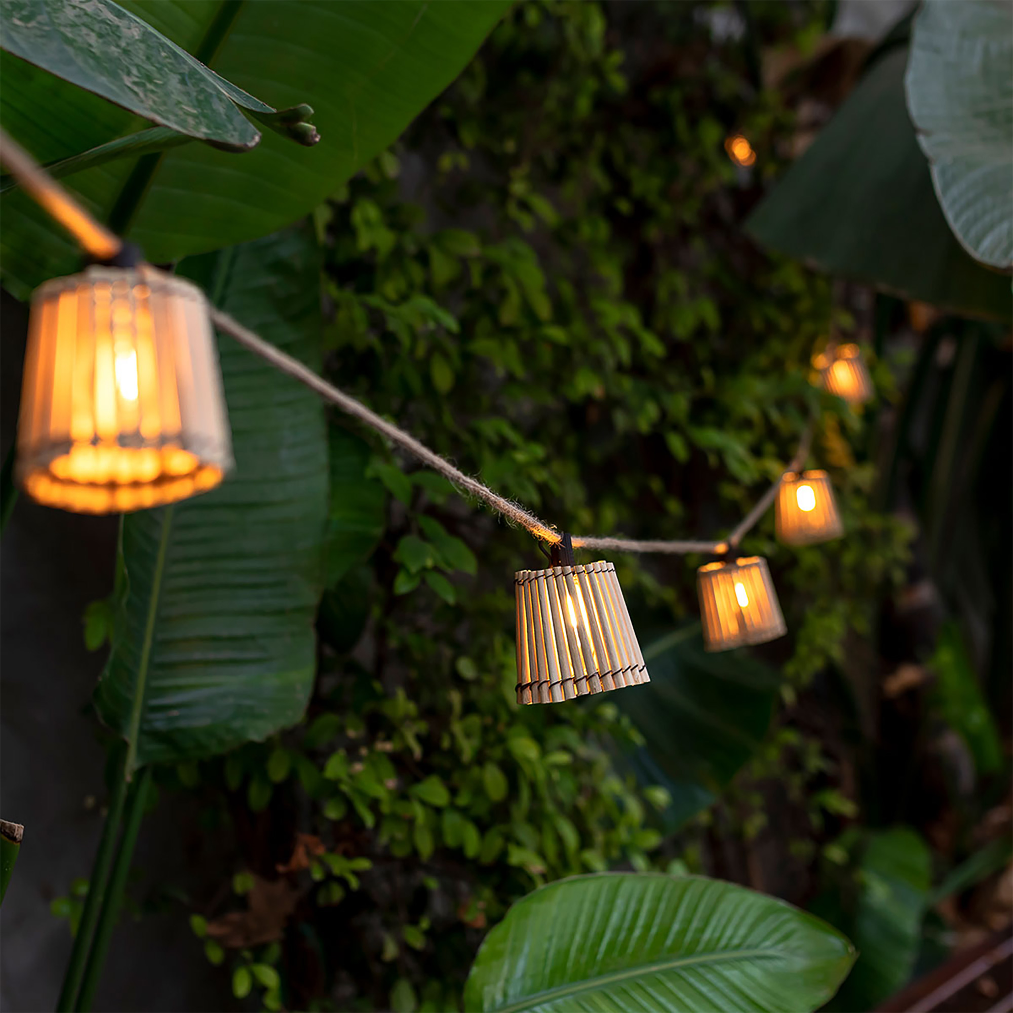new-garden-led-girlande-okinawa-8m-bambus-jute-natur-licht-warmweiss-105117