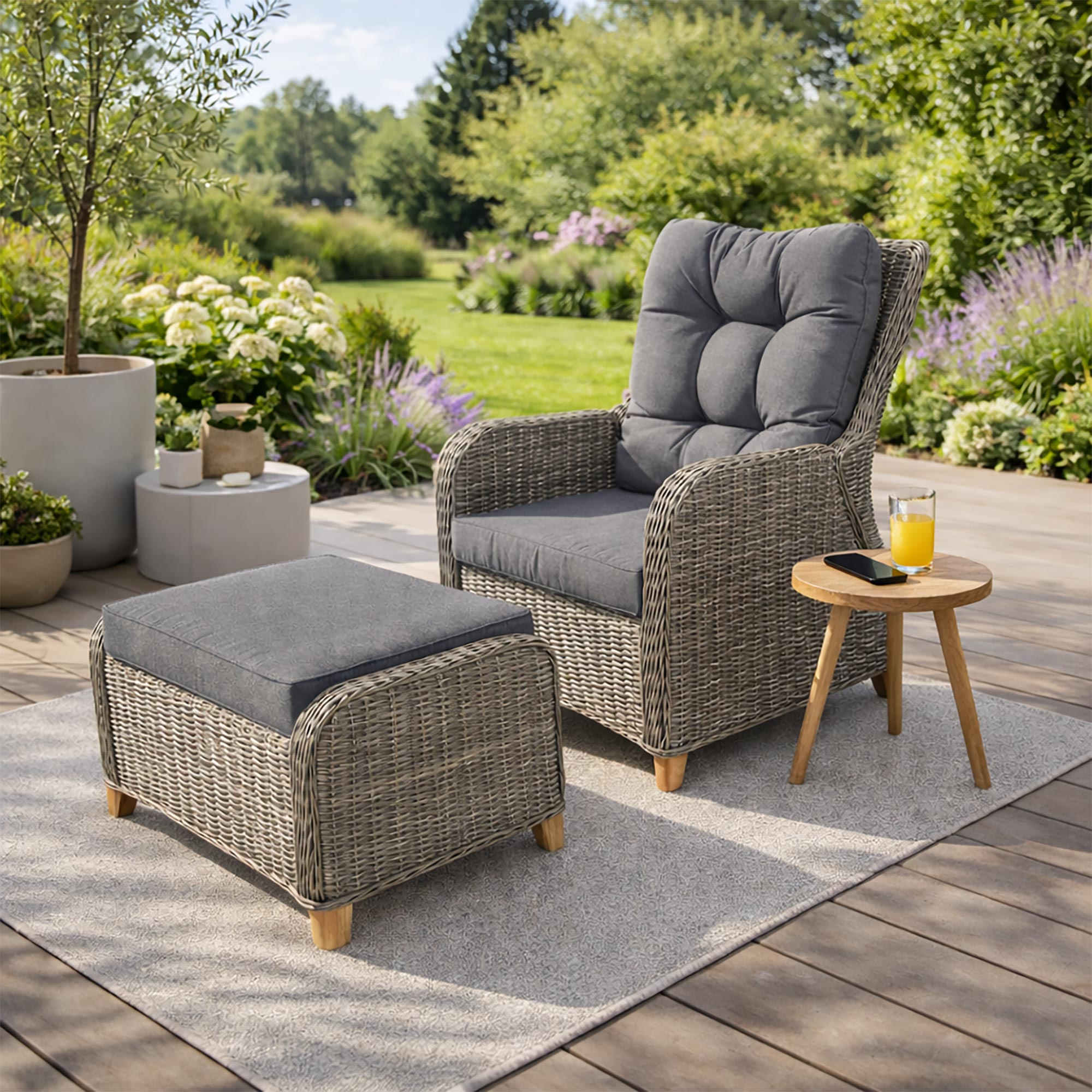 raburg-garten-relaxsessel -alisa-mit-hocker-polyrattan-mittelgrau-polster-dunkelgrau-104957